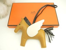Hermes Rodeo MM Pegasus Charm Sesame Black Nata Agneau Milo Bag Charm japan