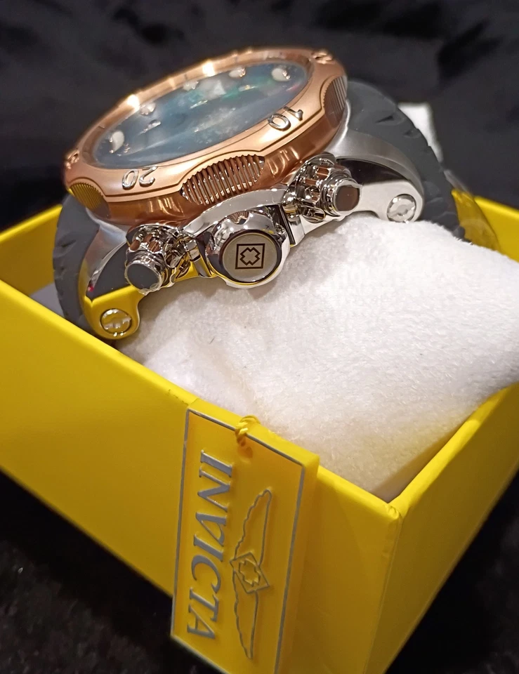 Invicta Venom Madreperla Modelo Nº 33307 Foto 2 de 4