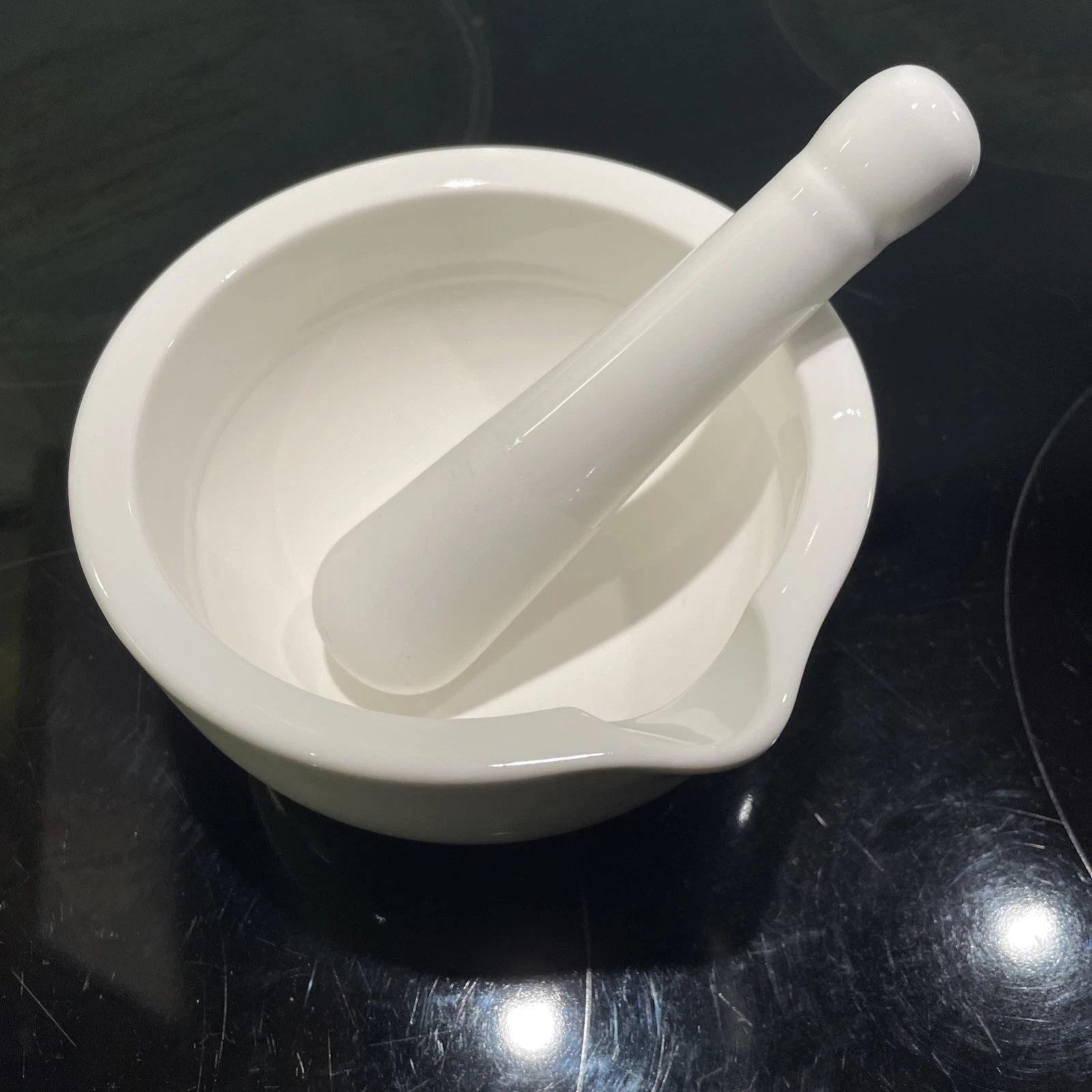 Mortar and Pestle Set – WM Bartleet & Sons 11cm Pestle and Mortar Grinder Per