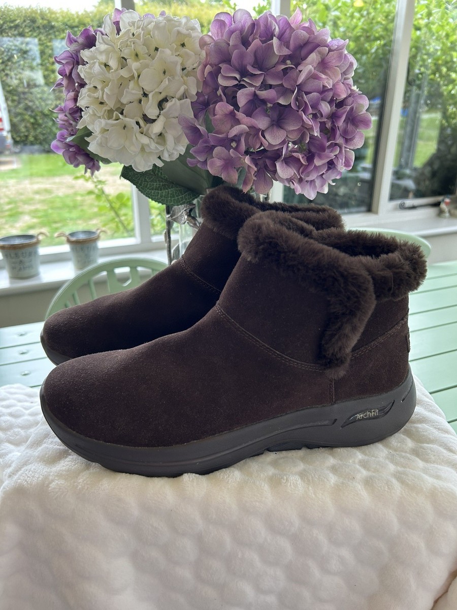Skechers Boots Arch Fit Size Chocolate Brown Suede Worn Once