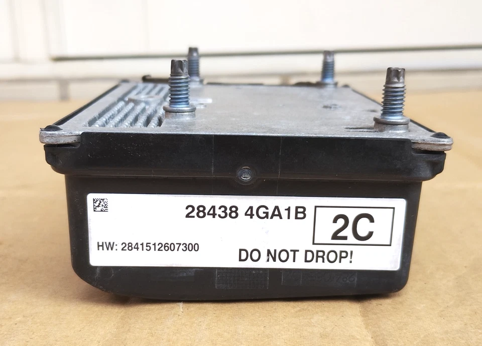 Infiniti Adaptive Cruise Control Radar Sensor 28438-4GA1B Distance Module OEM - Image 2 of 4