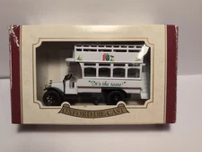 oxford diecast 1:76 B18 PG Tips Bus Limited Edition Boxed