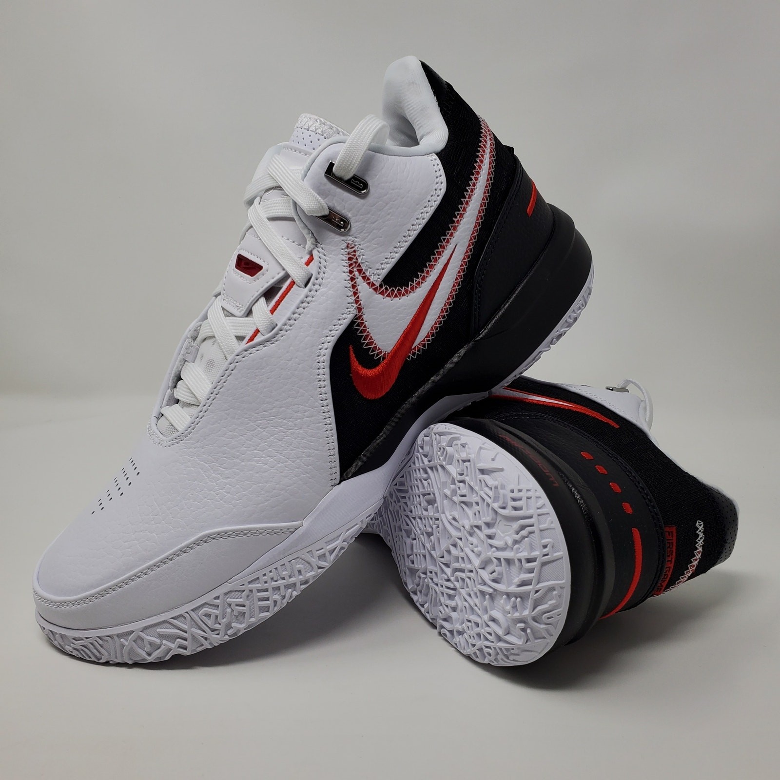 Nike LeBron NXXT Gen AMPD First Game Men's Size 9.5 White Black Red FJ1566-100