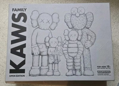 KAWS Family Vinyl Figures Grey Pink Open Edition New Medicom Toy 100% Authentic
