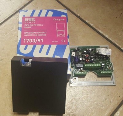 Urmet 1703/91 Utopia Halterung für Kabel Koax 4 ''