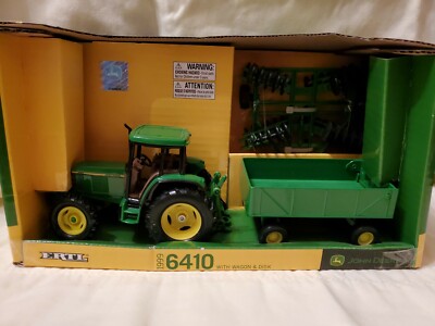 New! Ertl John Deere 3 pc Farm Set 1/32 1999 6410 Tractor with Wagon & Disk