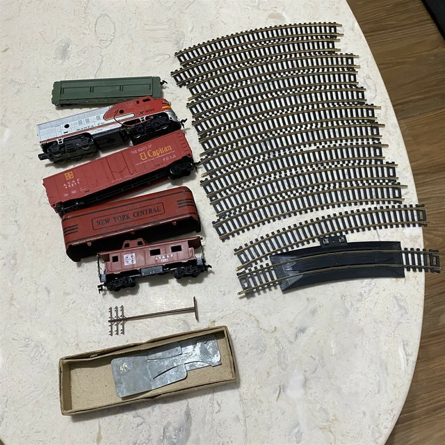 Vintage AHM HO Scale Railroad Oval Track Set 25002 Made In Austria 14