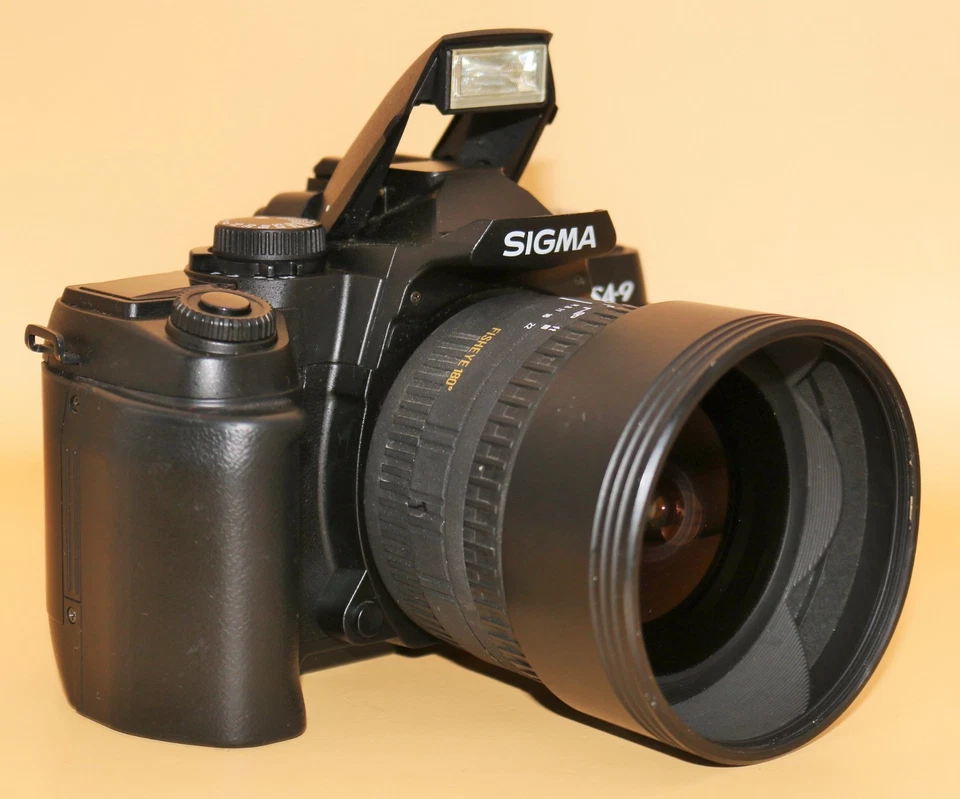 Sigma SA-9 35mm Film SLR + 15mm f2.8 EX Fisheye SA Mount - Excellent Clean Glass - Image 2 of 4
