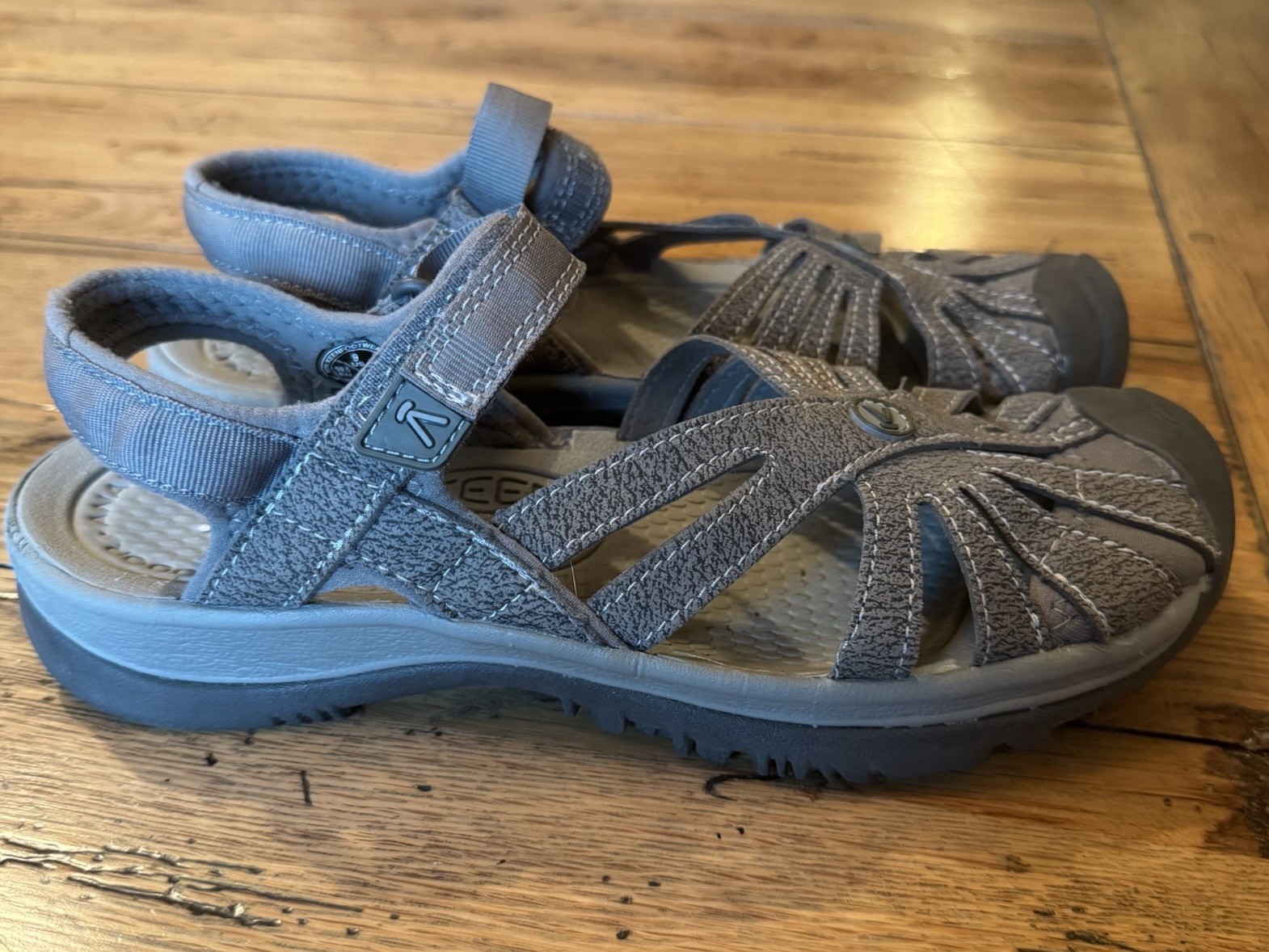 Sandali Keen Rose donna grandi ragazza acqua trekking taglia 9M punta chiusa marrone