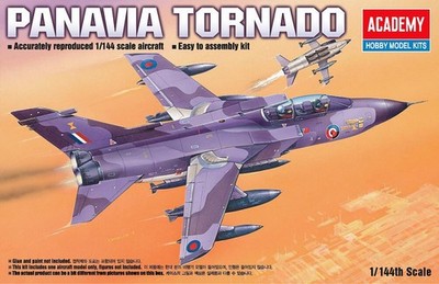 Panavia Tornado / 1:144 -Academy 12607