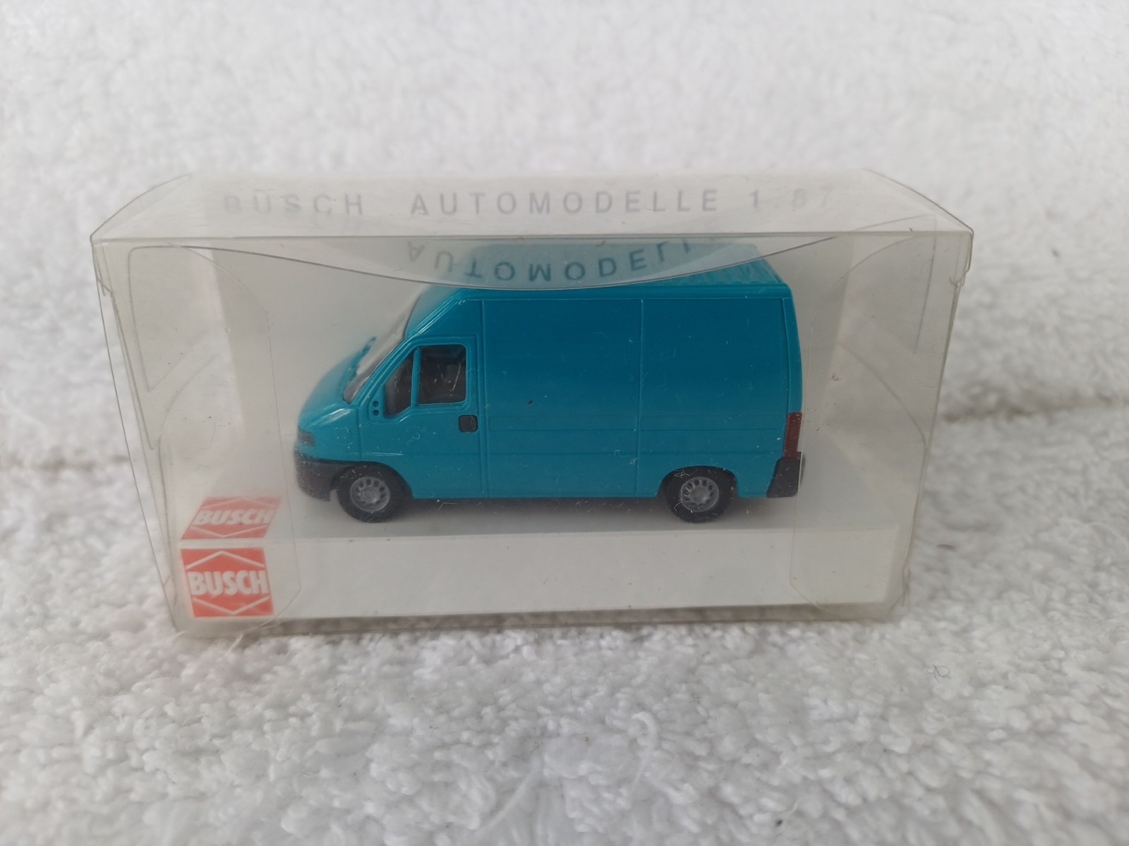 Busch HO 1/87 Scale 47300 Fiat Ducato Plastic Model Van