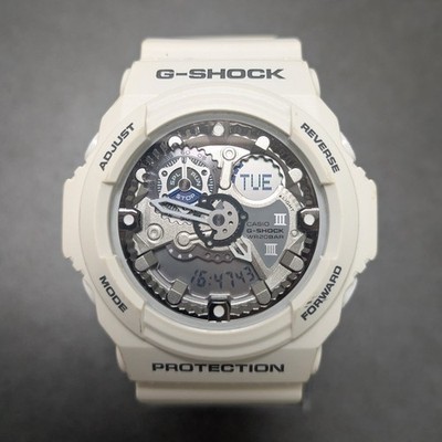 Casio G-SHOCK GA-300 White 5259 Men's Watch Pre-owned Working No Battery