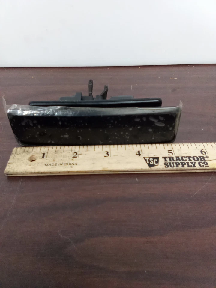 Manija de puerta exterior trasera genuina GM 15681829 envío gratuito Foto 2 de 4