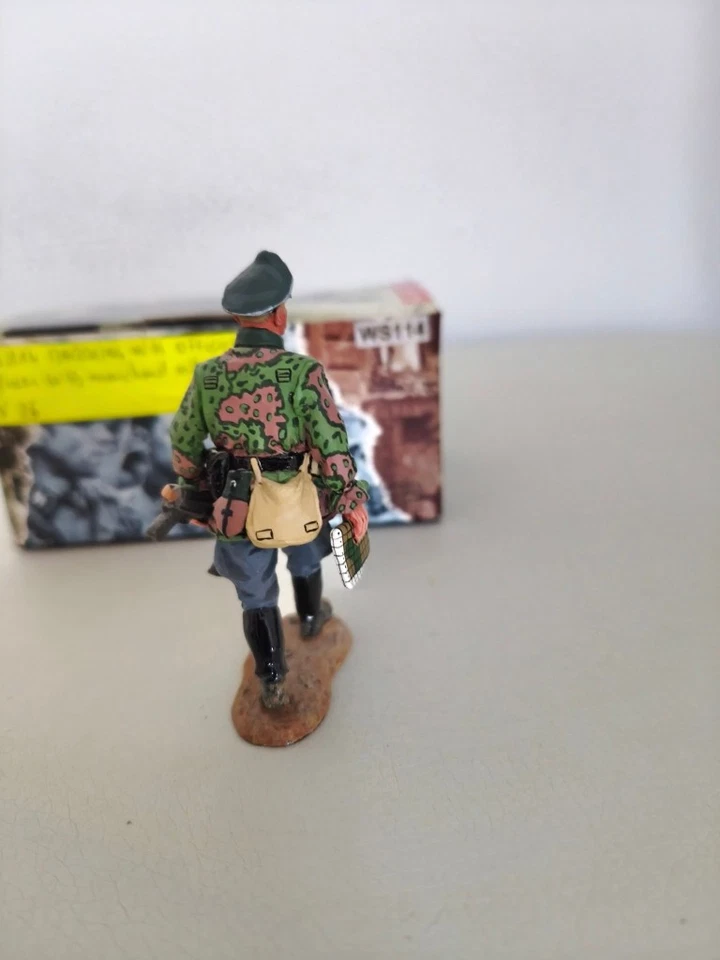 King&Country WS114 , MARCHING WAFFEN OFFICER , 1/32, No Thomasgunn,no Showcase - Photo 4/4