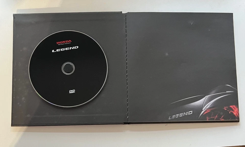 Honda Legend 3.5 VTEC EX 2006 UK Market Smaller Format Hardback Sales Brochure - Image 3 of 3