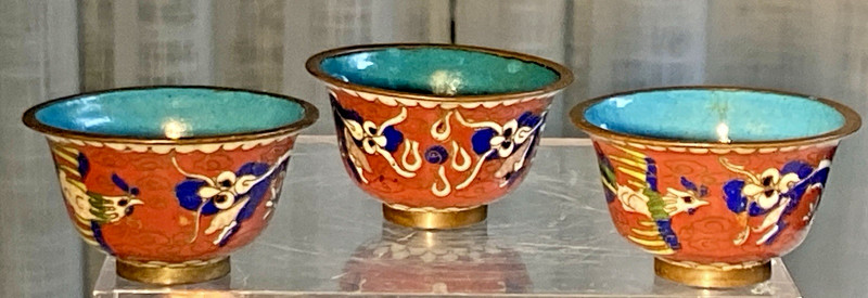 Trio of Fine Antique Chinese Cloisonné Enameled Dragon Bowls / Cups for Tea/Sake