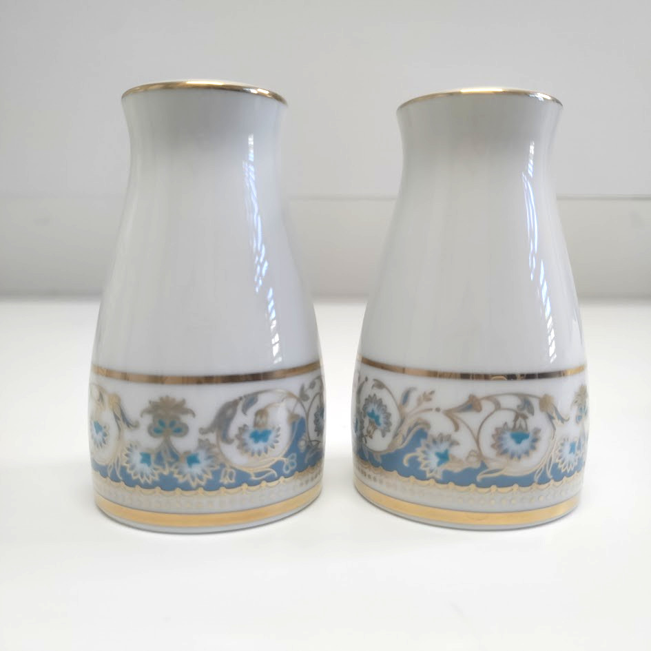 Noritake Polonaise Blue Floral Salt and Pepper Set Shakers Porcelain 1969-1986