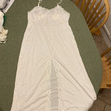 Vtg WonderMaid White Lace Full Slip Sz 42 USA Front Slit Non Cling Retro Nylon
