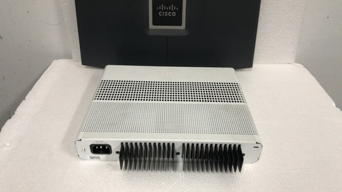 CISCO WS-C3560CX-12PC-S 12 Gigabit Ethernet Port 3560-CX PoE IP Base Switch - Picture 2 of 5