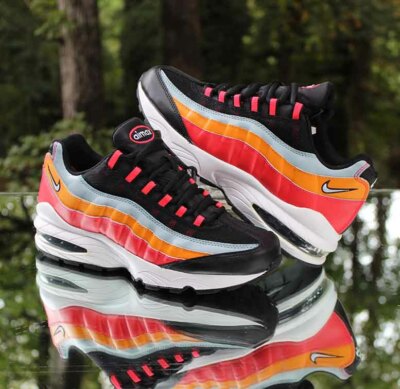 Nike Air Max 95 Size 6Y Ocean Cube Black Kumquat Custom