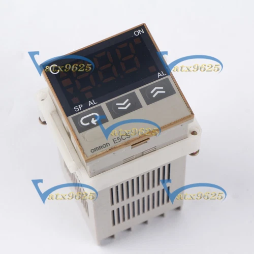 1PCS Used Omron E5CS-R1KJX 100-240VAC Temperature Controller