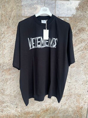 Vetements , World Tour Logo T-Shirt SS in Black BNWT M | eBay