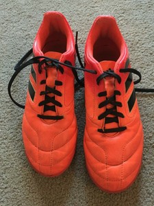 size 1 indoor soccer shoes