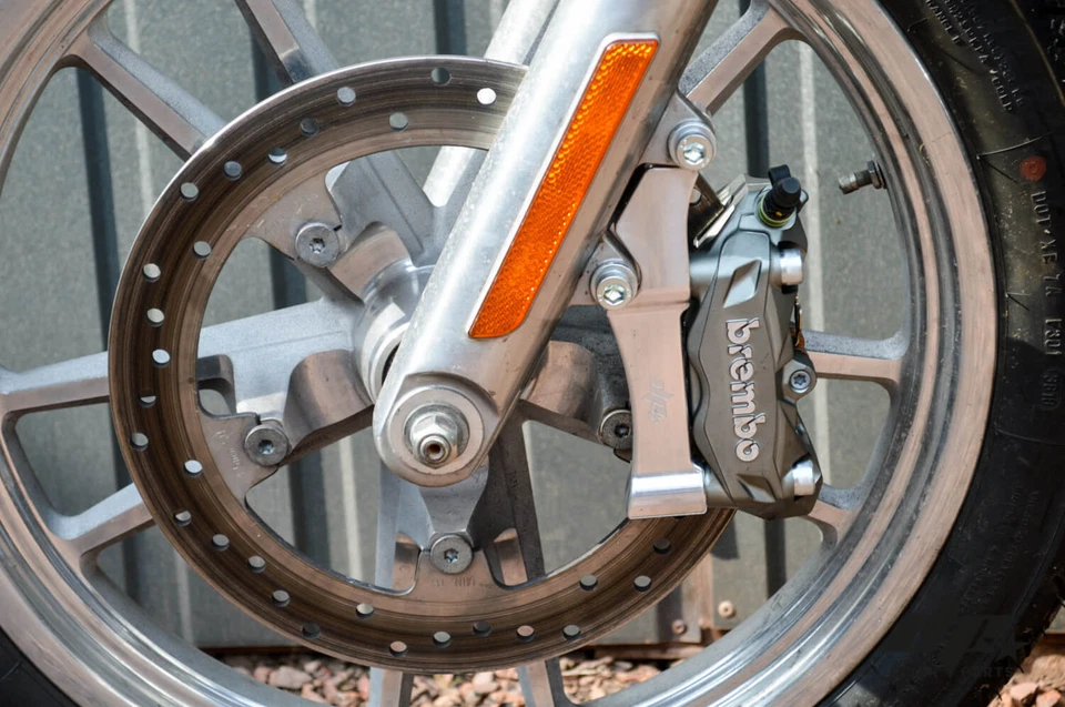 Upgrades calipers adapters bracket Brembo 100mm Harley Davidson Dyna (06-17) L+R - Изображение 4 из 4