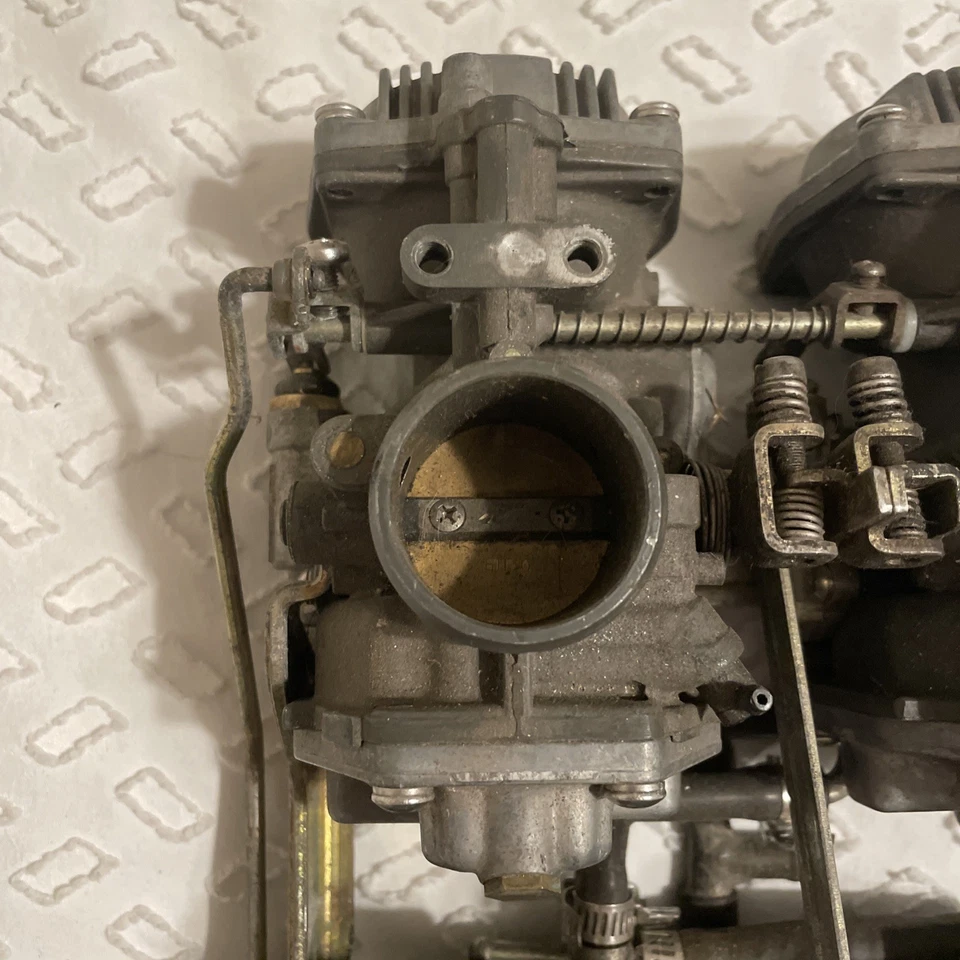 Carburadores Yamaha XVZ1200 1983 Venture Royale carbohidratos 4 barriles Foto 2 de 4