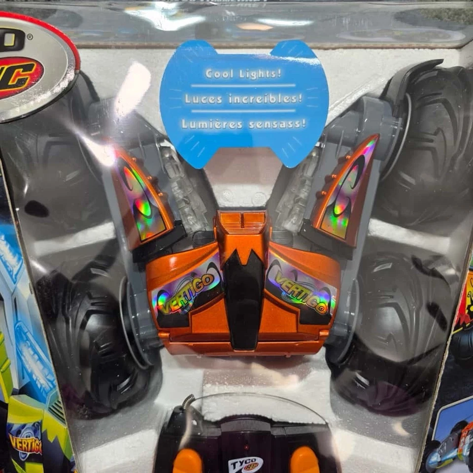 Tyco RC Vertigo Radio Controlled Stunt Racer Vintage R/C Car. 49MHz. 2003 - Image 3 of 4