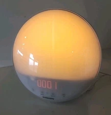 Philips SmartSleep Wake Up Light Clock Alarm Sunrise Sunset Simulation HF3520
