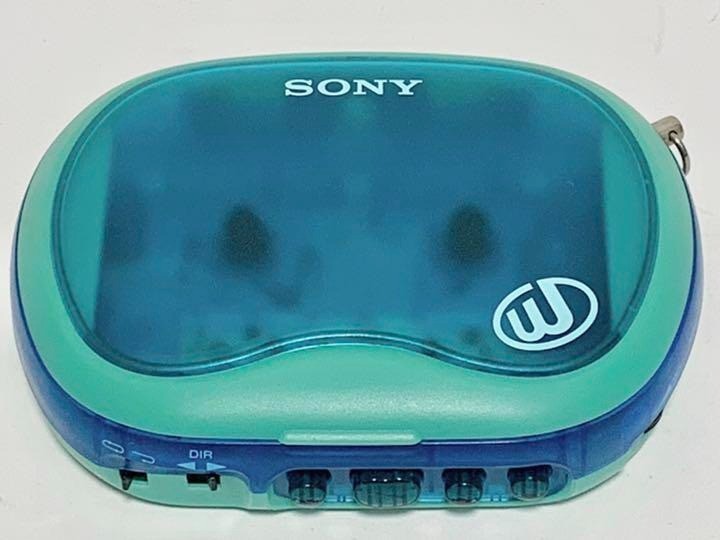 SONY ソニー ウォークマン WM-EQ3 緑色 イヤフォン付き 蓄光 電池式 SONY Cassette Player Walkman WM-EQ3 Beans Blue Glow model
