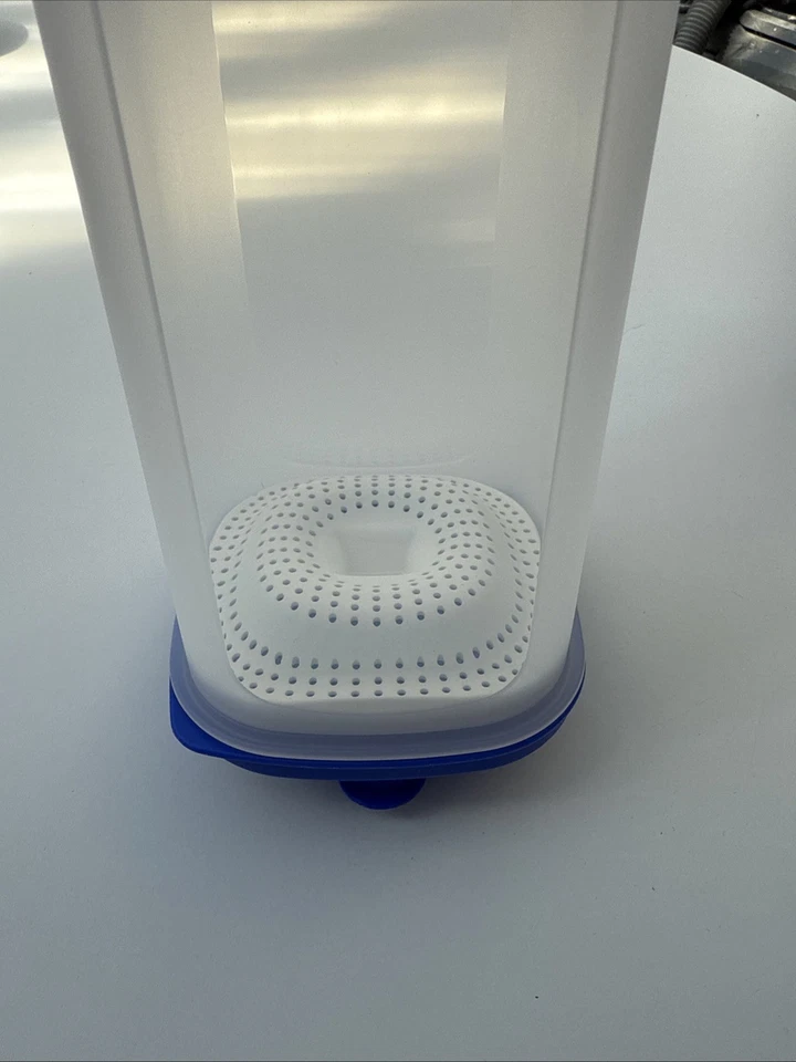 Tupperware Erfrischer mit hellblauen Deckel ohne Sieb 2 Liter - Bild 3 von 4