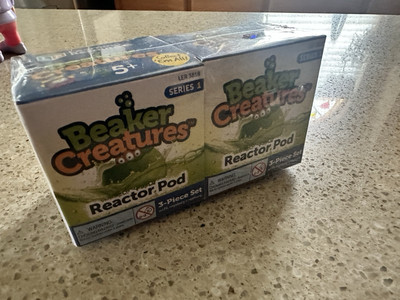 Beaker Creatures Reactor Pod Lot of 2 Blind Boxes New Mystery Creatures Series 1