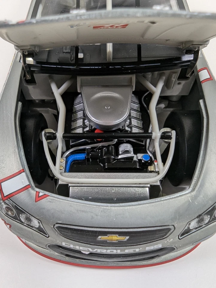 Kurt Busch #41 Haas Automation 1:24 Raw 2014 SS 1 de 168 NASCAR Stewart Haas Foto 3 de 4