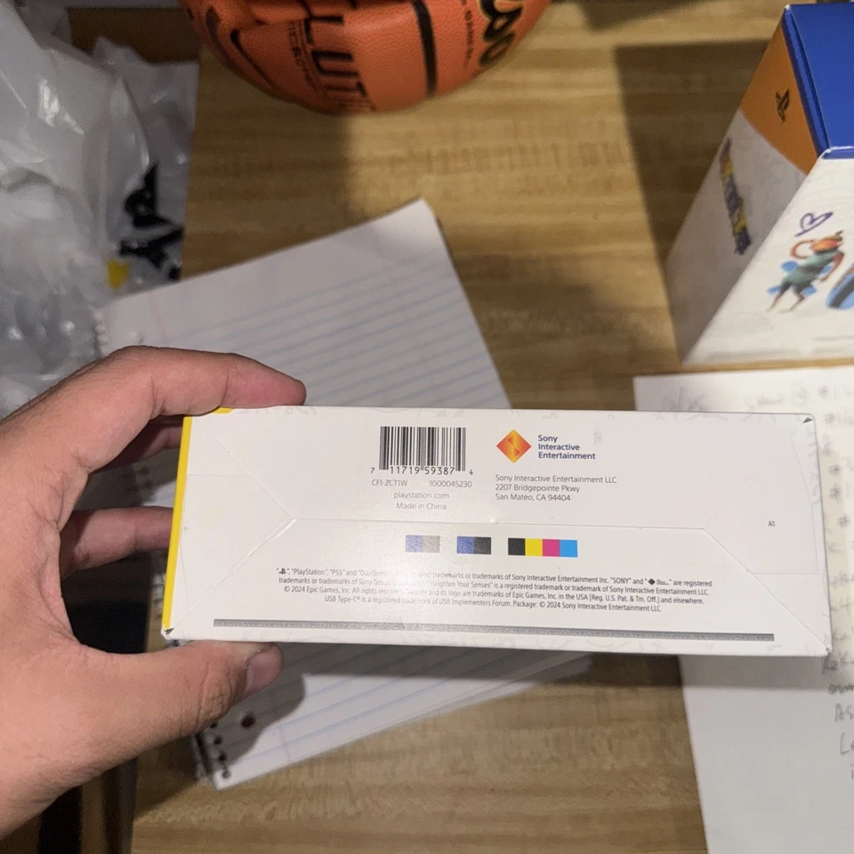 Mando Inalámbrico DualSense - Fortnite Edición Limitada - Totalmente Nuevo - Playstation 5 Foto 3 de 3