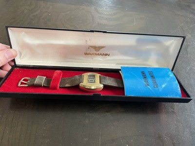 Vintage 1970s Wakmann Jump Hour Direct Read Manual Wind Watch - Rare FULL SET
