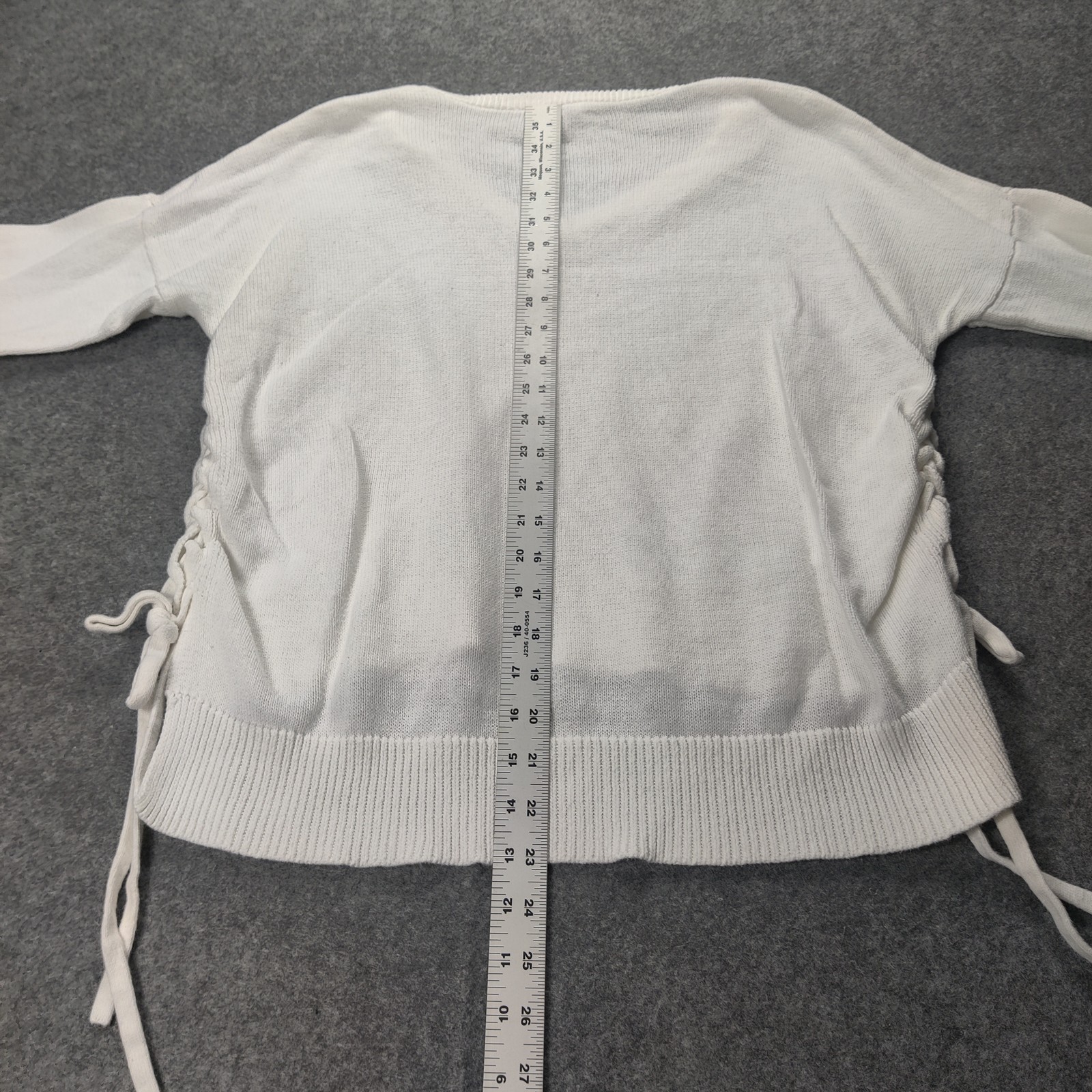 BCBGeneration Sweater Womens Medium Pullover V Ne… - image 6