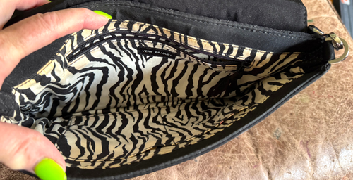 Great All Black VERA BRADLEY Quilted Shoulder Bag Clutch Purse 11x7x1.25 - Picture 8 of 9