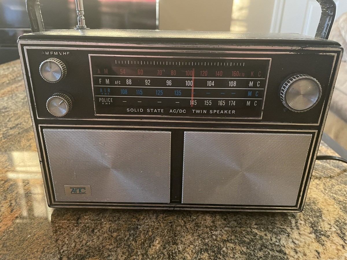 Vintage Transitor Radio AITC Solid State Twin Speaker