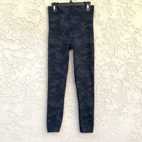 SPANX Size Medium High Rise Tummy Control Look at Me Now Leggings Camouflage