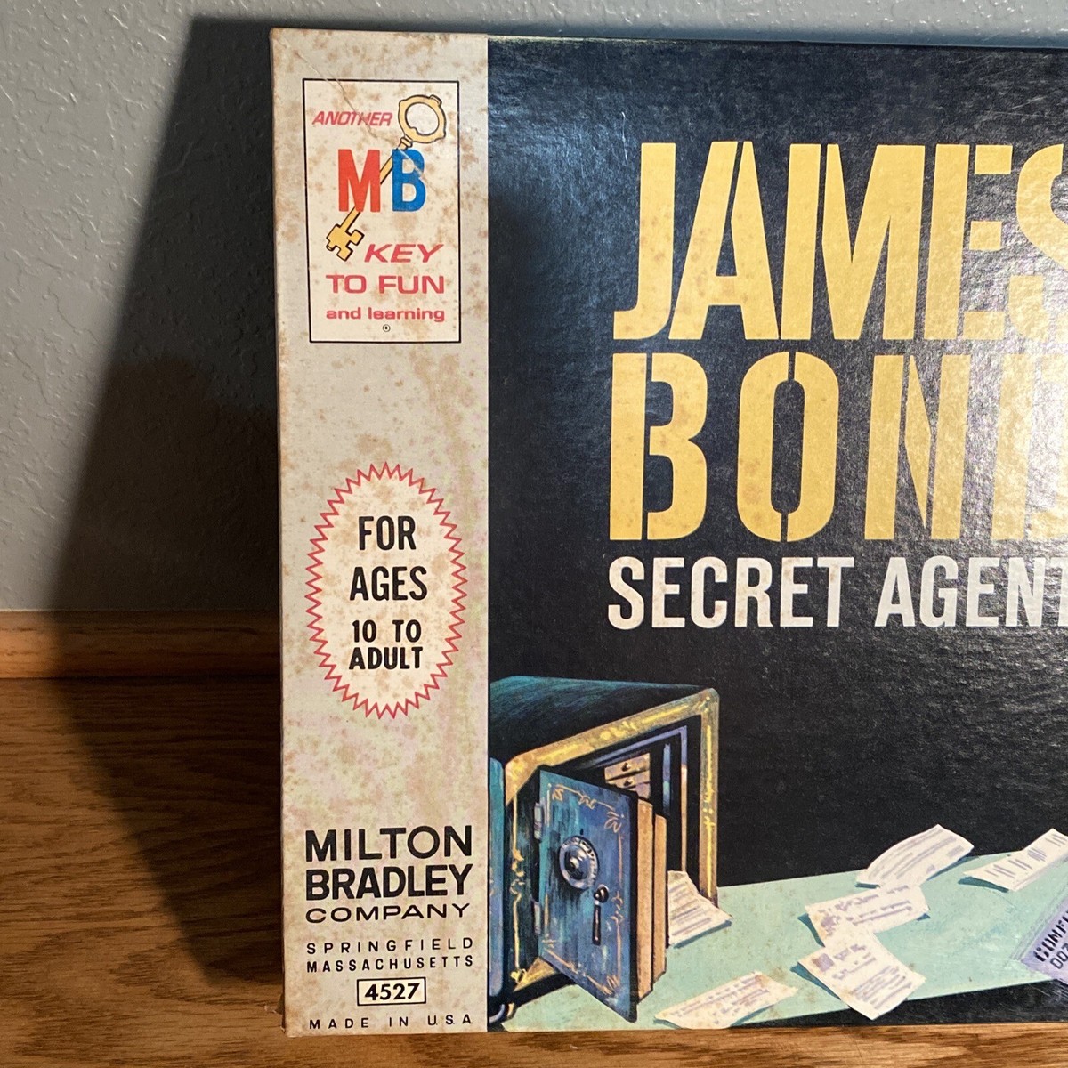 Vintage 1964 James Bond Secret Agent 007 Board Game New Never