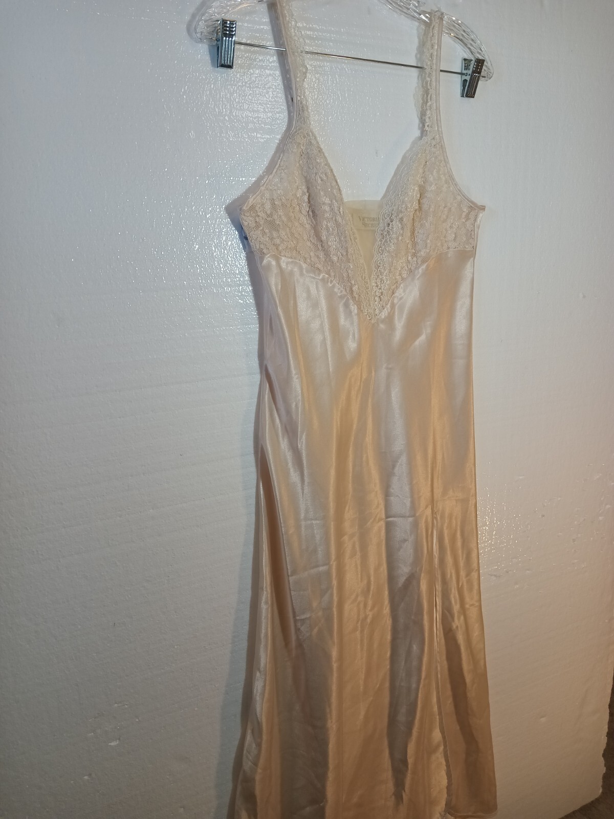 Picture 2 of 8