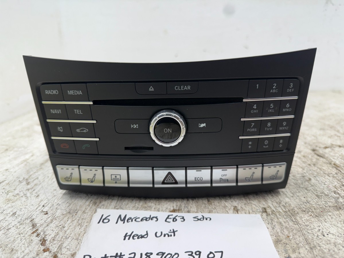 ベンツ　W212　純正オーディオ 15-18 MERCEDES BENZ AMG E63 W212 OEM AM FM CD RADIO STEREO HEAD