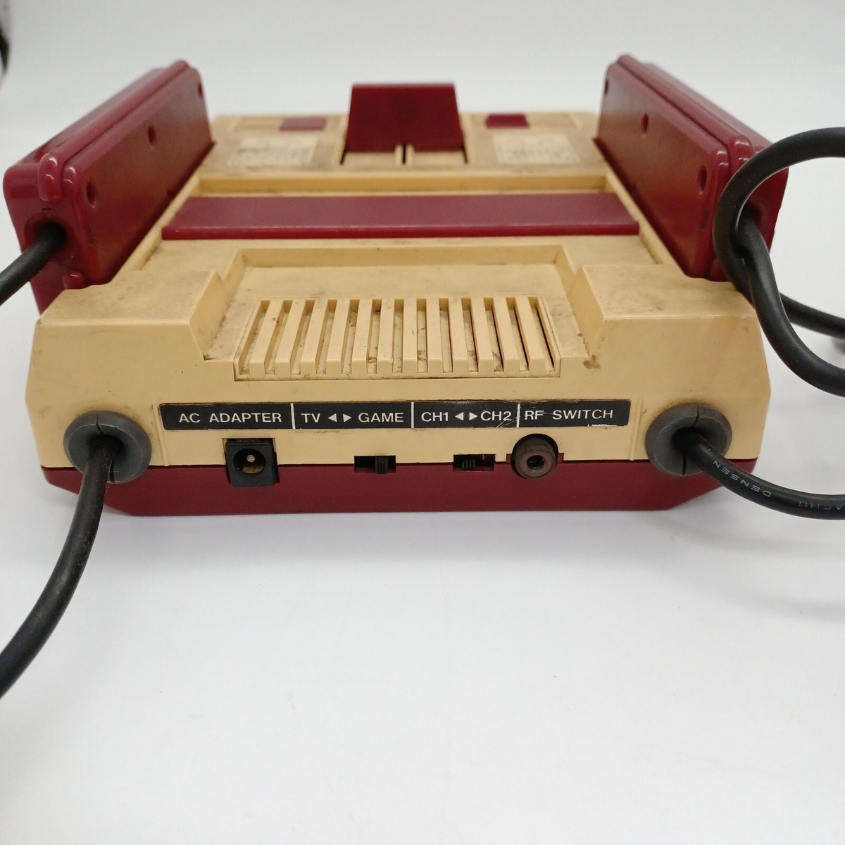 ファミリーコンピユータ　DISK SISTEM  HVC-023 File:Nintendo HVC-023 and HVC-022 20191228.jpg - Wikimedia