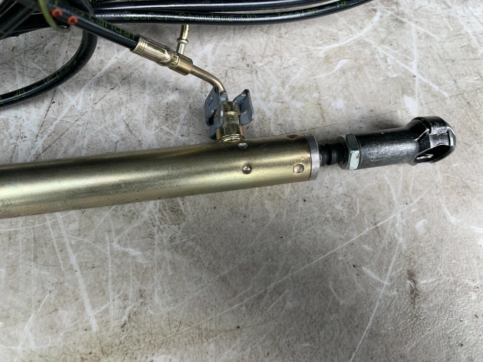 MERCEDES-BENZ SLK280 R171 OEM ТРАНСФОРМИРУЕМЫЙ ВЕРХНИЙ ЛЕВЫЙ ЦИЛИНДР КРЫШКИ БАГАЖНИКА ГИДРАВЛИЧЕСКИЙ - Изображение 4 из 4