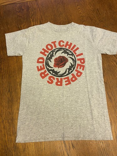 Red Hot Chili Peppers Graphic Shirt Sz 
