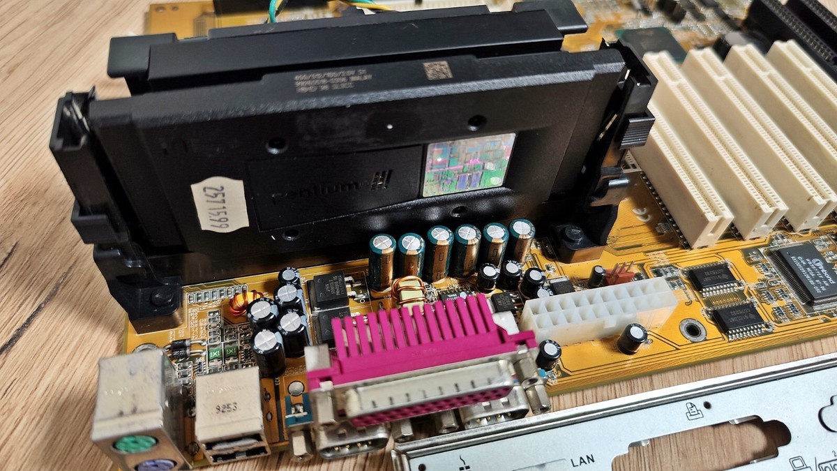 ABIT BE6 マザーボード ABit AB-BE6-II - The Retro Web