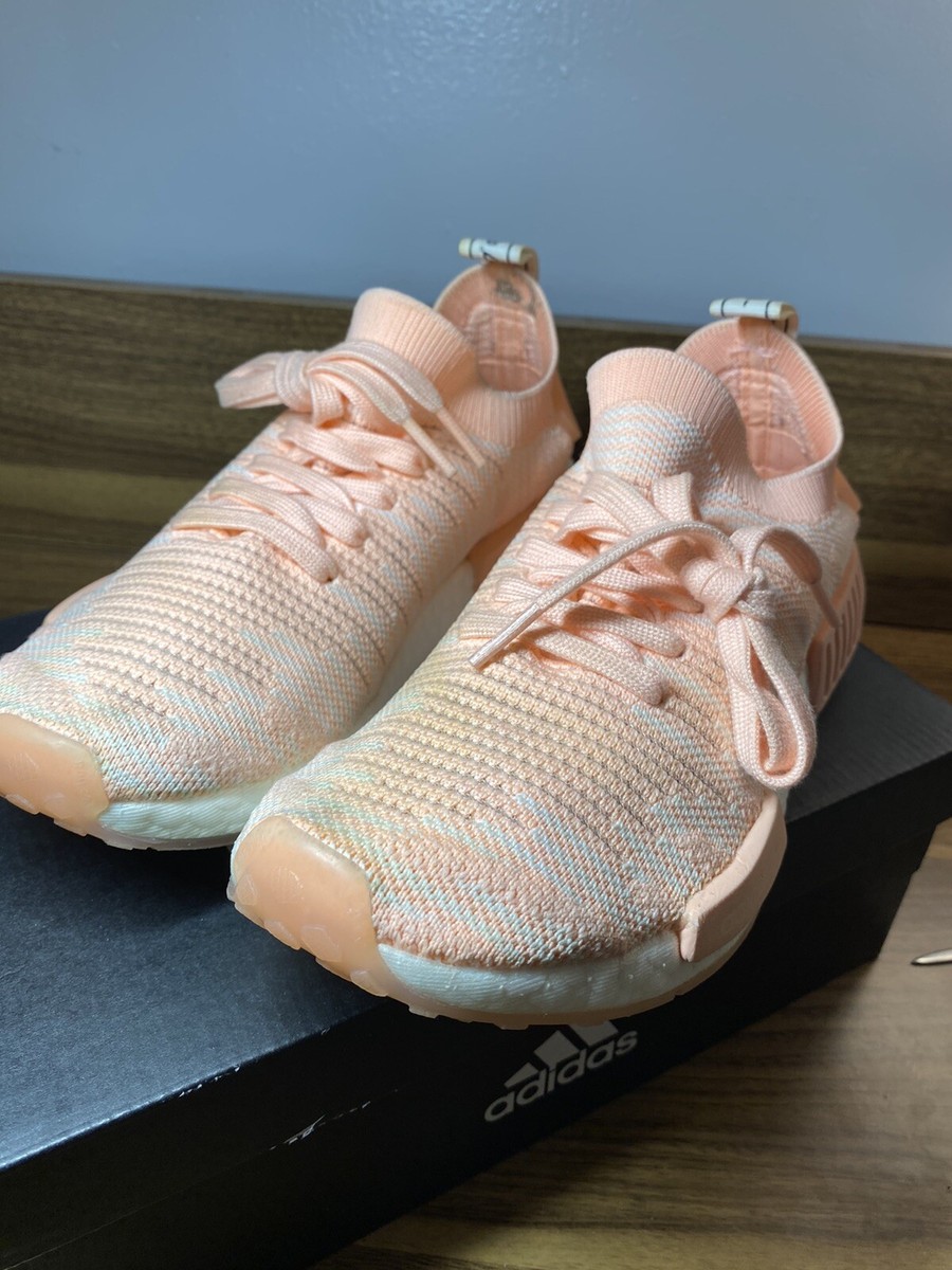 nmd r1 light pink