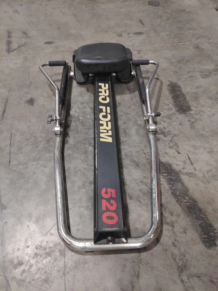 Máquina de remo ProForm 520. El estado es usado Foto 2 de 3